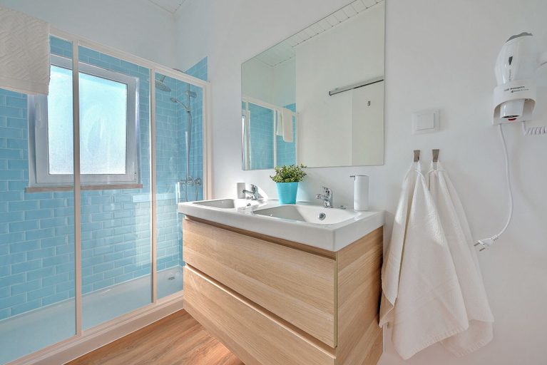 Bathroom 2, Lisboa Charming, Lisbon