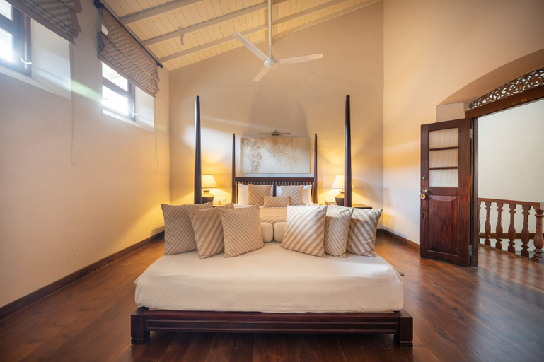 Bedroom 3, 42 Lighthouse Street, Galle Four Gravets