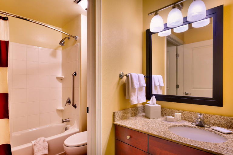 Bathroom 4, Towneplace Suites Marriott Meridian, Ada