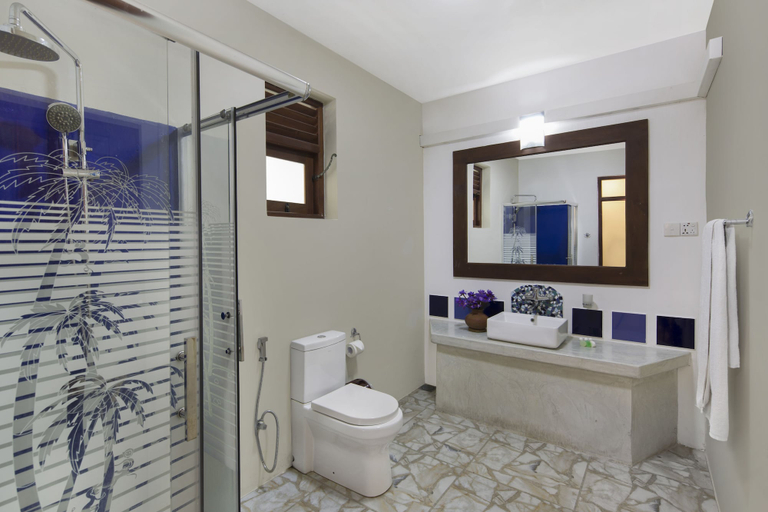 Bathroom 4, Palm Beach Inn and Sea Shells Cabanas, Bentota