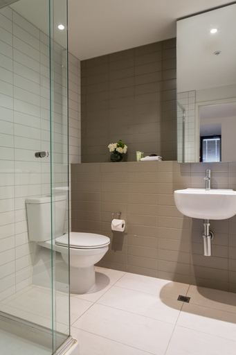 Bathroom 3, ABC Accommodation - Spencer Street, Melbourne