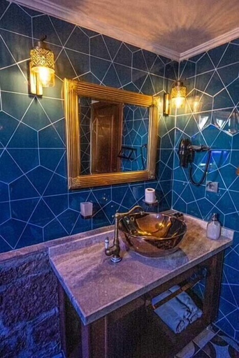 Bathroom 5, Tas Hotel 17, Ayvacık