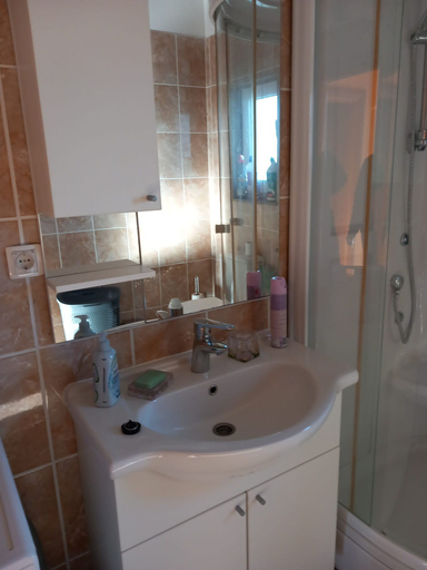 Bathroom 4, Family Apartment Nelly, Vir