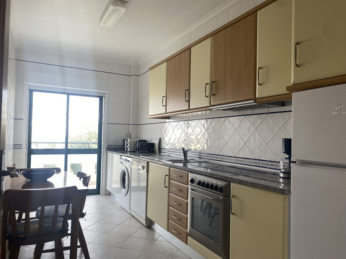 Private kitchen 3, Sunset Bliss in Albufeira - Short Walk to Oldtown, Albufeira
