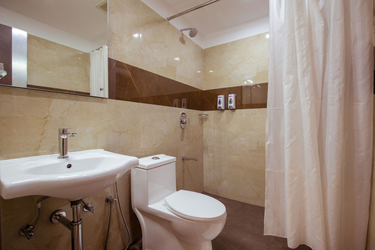 Bathroom 4, Vinayaga by Poppys Rameshwaram, Ramanathapuram