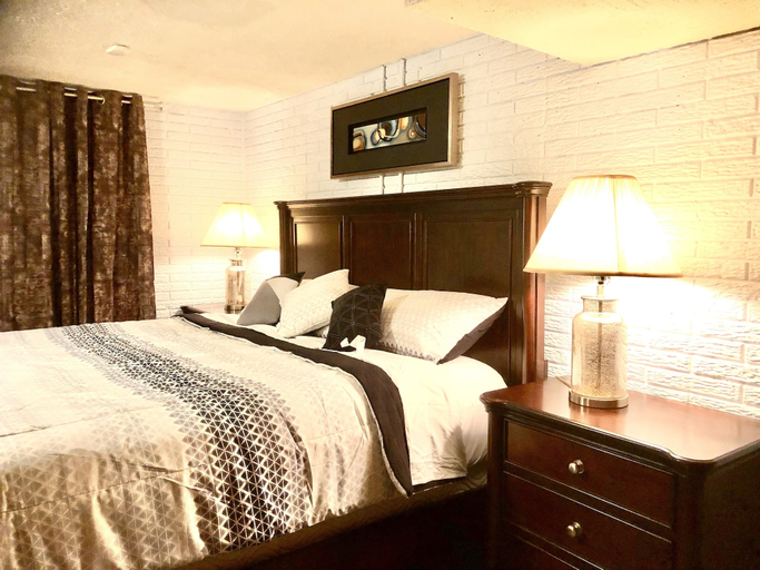 Bedroom 3, Truyen Quach, Lancaster