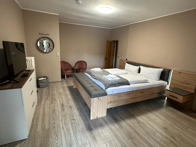 Bedroom 2, Hotel Gonzlay, Bernkastel-Wittlich