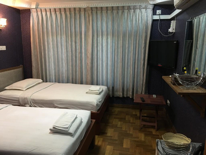 Bedroom 2, Yaewaddy Motel, Yangon