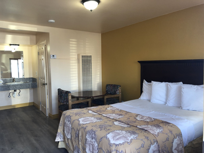 Bedroom 3, Blue Seal Inn, San Luis Obispo