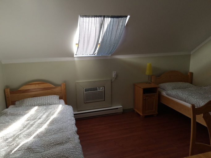 Bedroom 3, Crowsnest Vineyards Guesthouse, Okanagan-Similkameen