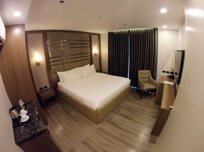 Bedroom 2, El Vistra Hotel Angeles, Mabalacat