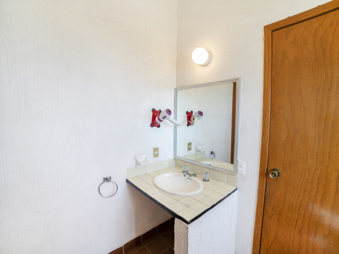 Bathroom 3, La Rinconada Santa Fe, Miacatlán