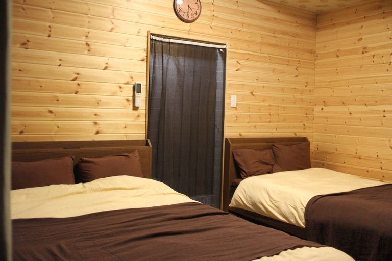 Bedroom 2, Kozaemon, Gujō