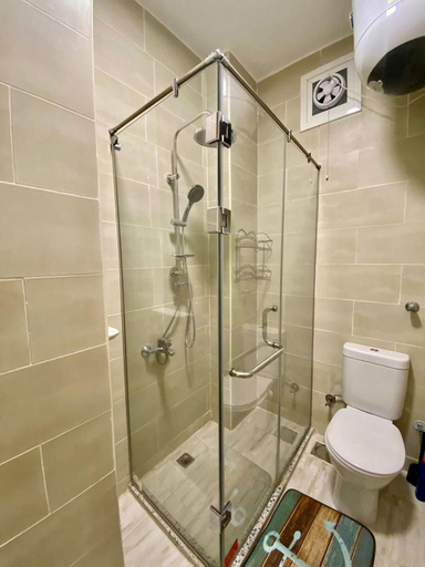 Bathroom 5, 1 Bed Apartment - Balcony, Pool, Parking, Al-Ghurdaqah 2