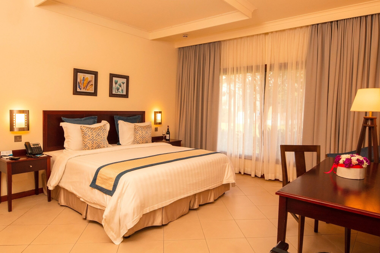 Bedroom 3, White Sands Resort & Conference Centre, Kinondoni