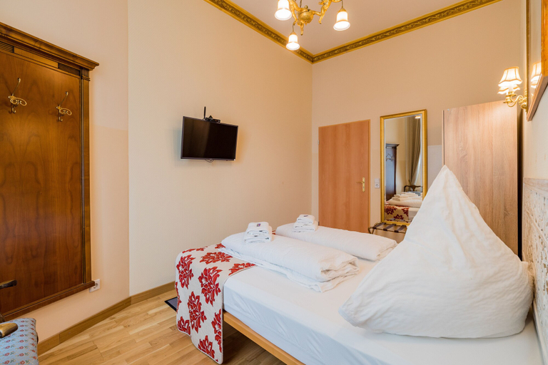 Bedroom 3, Arbio I Parlamento Rooms, Berlin