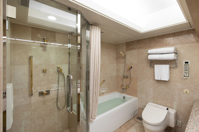 Bathroom 3