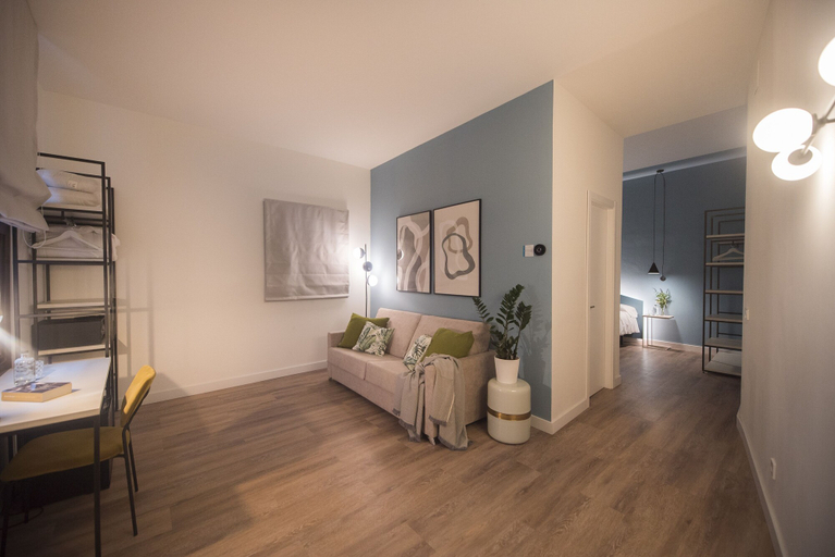 Bedroom 3, Apuntadores 8, Baleares