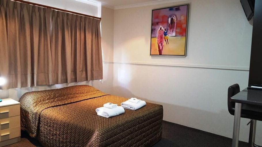 The Commercial Hotel Motel, Chinchilla