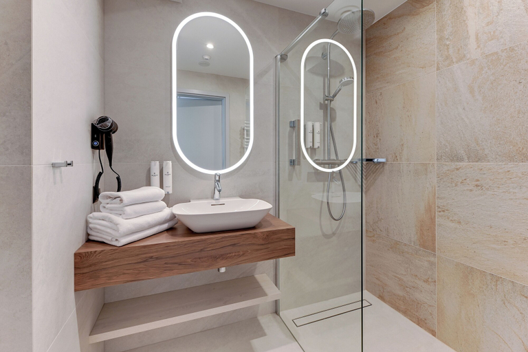 Bathroom 5, Grano Hotel**** Solmarina, Gdańsk City