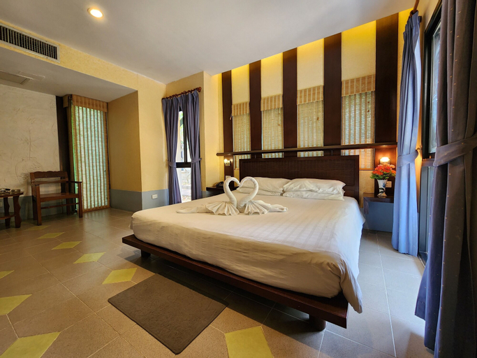 Bedroom 6