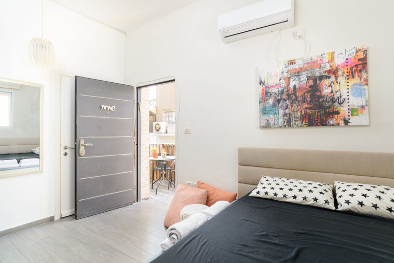Bedroom 4, Quiet Studio near Beach & Market