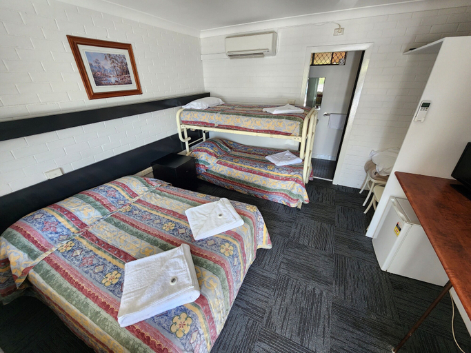 Bedroom 5, Kelso Hotel, Bathurst Regional - Pt A
