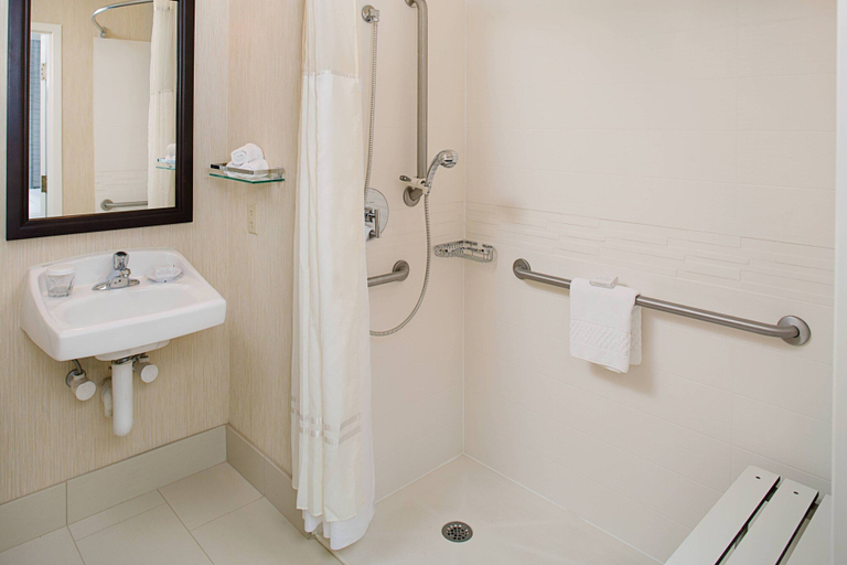 Bathroom, Residence Inn by Marriott Atlanta Downtown, Atlanta