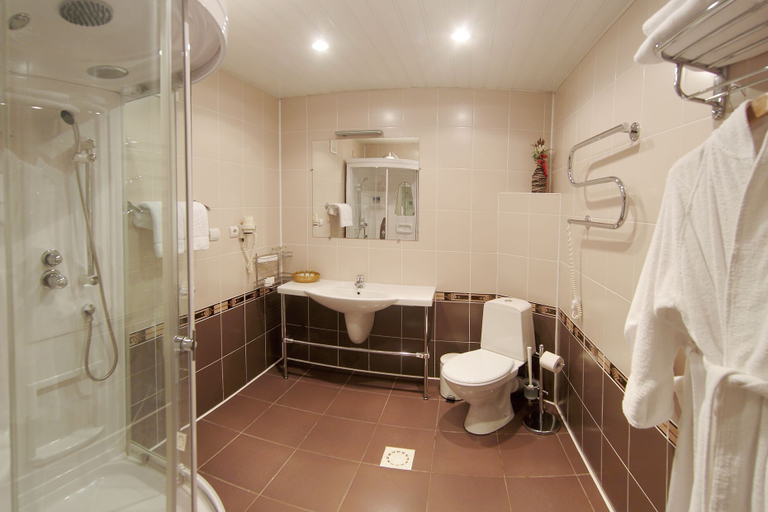 Bathroom 3, Sadko Hotel, Velikiy Novgorod