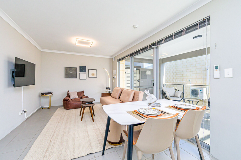 Dining Room 3