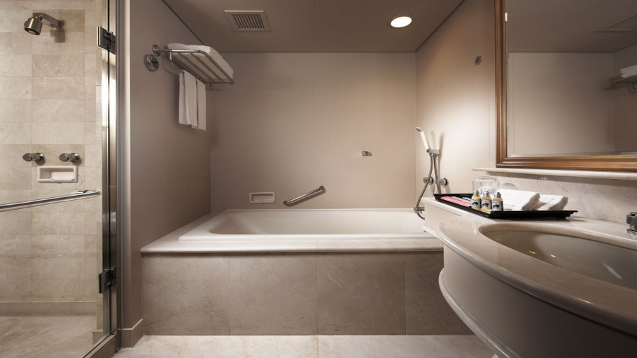Bathroom 5, Han Hsien International Hotel, Kaohsiung