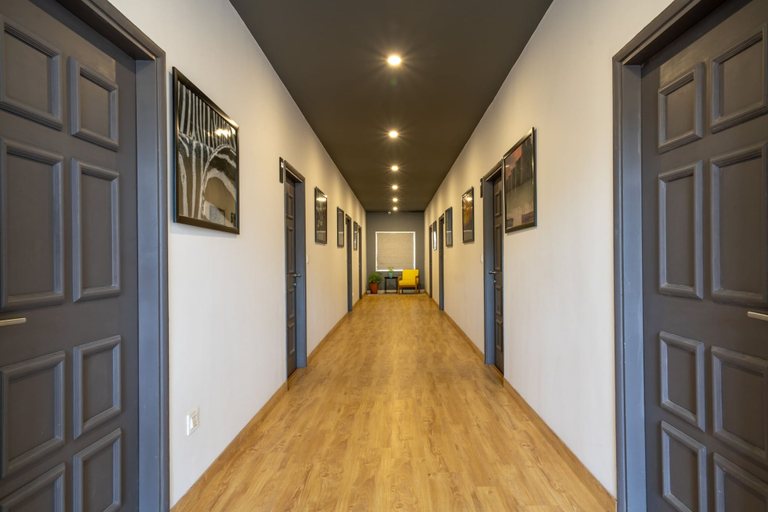 Others 5, Loft 24, Jaipur