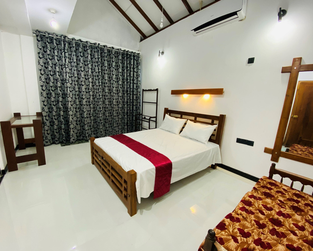 Bedroom 3, Sigiri Holiday Bungalow, Dambulla