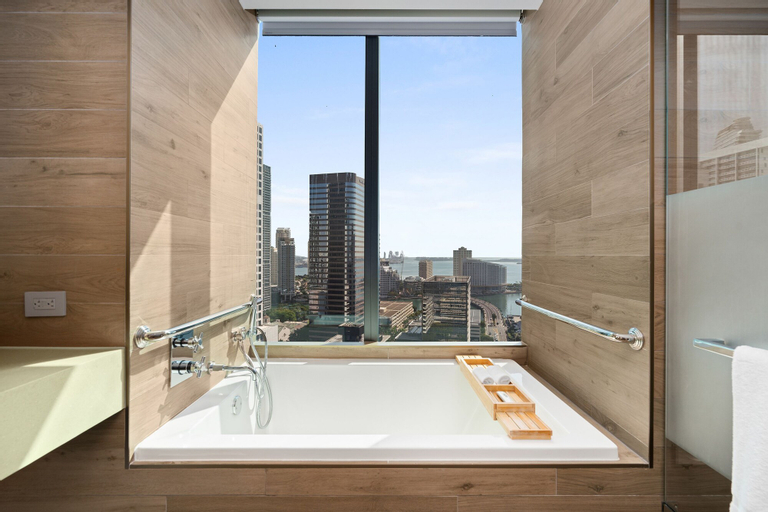 Bathroom 14