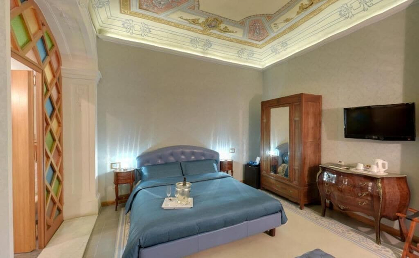 Bedroom 4, Cavour 10, Florence