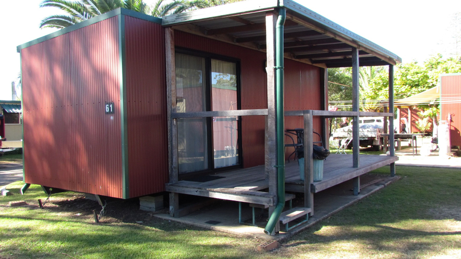 Others 5, Homestead Caravan Park, Nanango