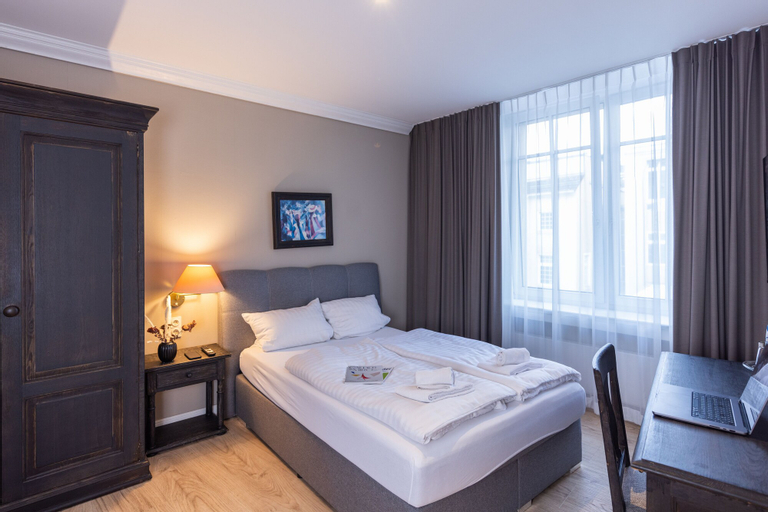 Bedroom 9