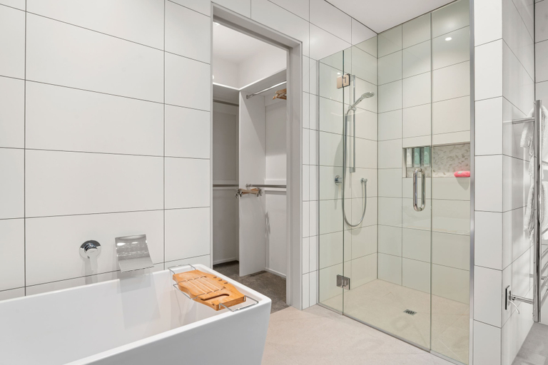 Bathroom 3, Chic Central Penthouse & Spa by Staysouth, Queenstown-Lakes
