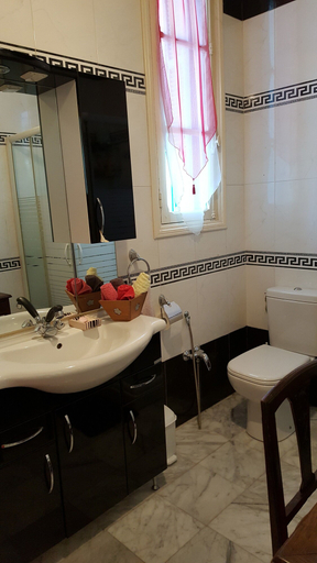 Bathroom, Maison coquette Sidi Bou Said, Carthage