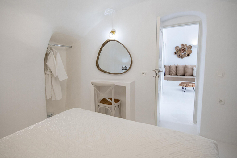 Bedroom 3, Ambi Villas Santorini, South Aegean