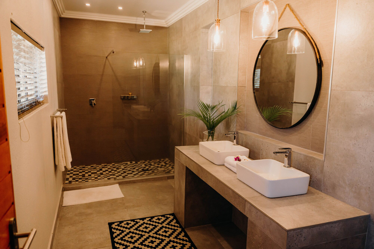 Bathroom 5, Bambuu Lakeside Lodge, Ehlanzeni