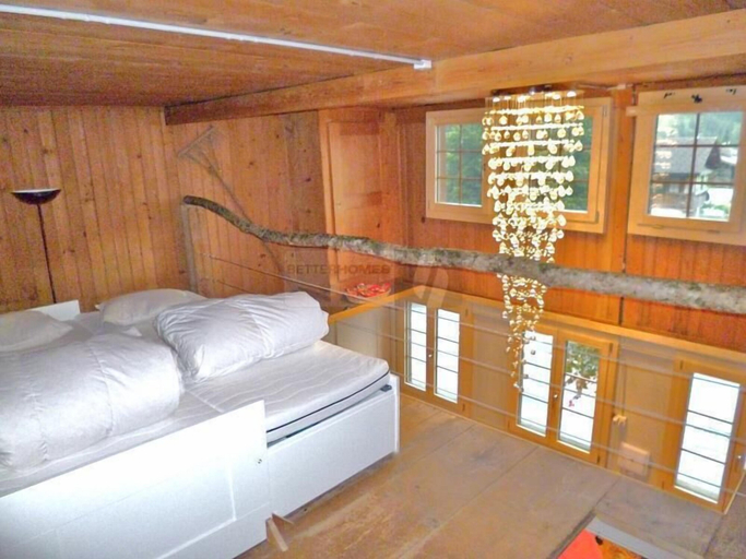 Others 2, 325 Year Old Swiss Chalet, Obersimmental