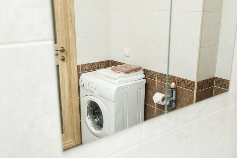Bathroom 3, Apartment Etazhydaily Belinskogo, Ekaterinburg gorsovet