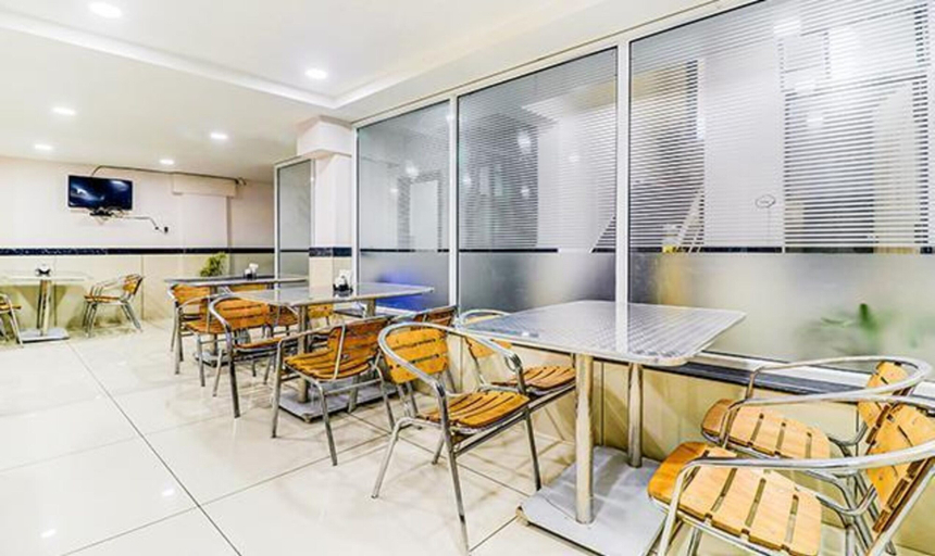 Food & Drinks 4, Fabhotel Meera Palace, Indore
