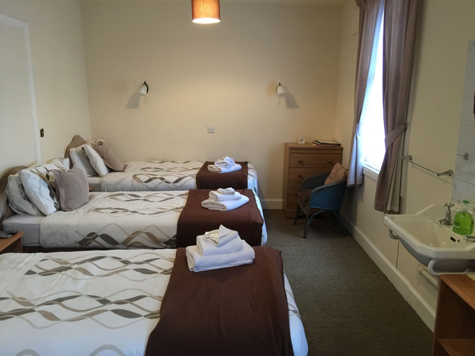 Bedroom 3, Belgrave Arms Hotel, Highland