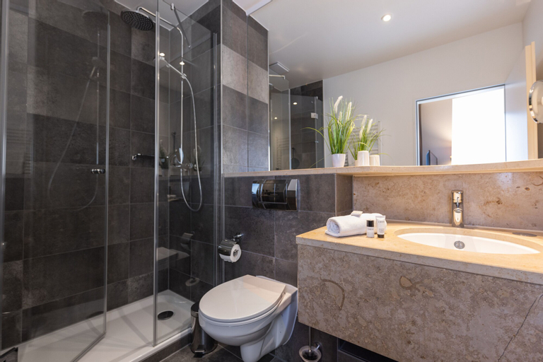 Bathroom 5