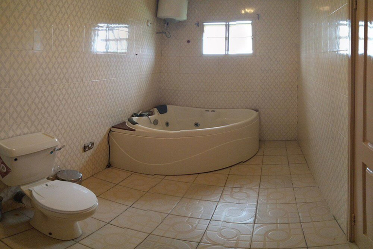 Bathroom 3, Porschester Hotel and Suite, Kosofe