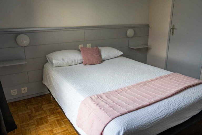 Bedroom 4, Hotel du Val, Val-de-Ruz