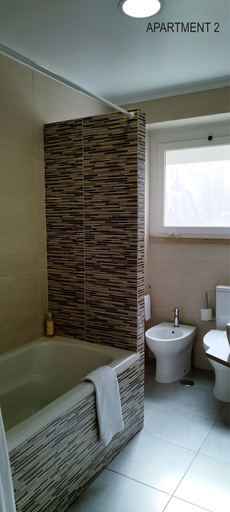 Bathroom 3, Charming Family Apartment, Lisbon