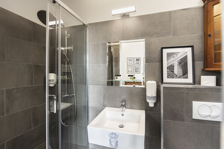 Bathroom 4, Giselle Vintage Doubles - Adults Only, Budapesti